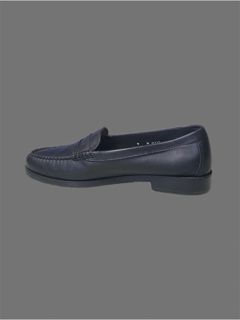 VTG G.H. Bass & Co. Penny Loafers Black Women's 9 W Wide Leather Style 3800-001